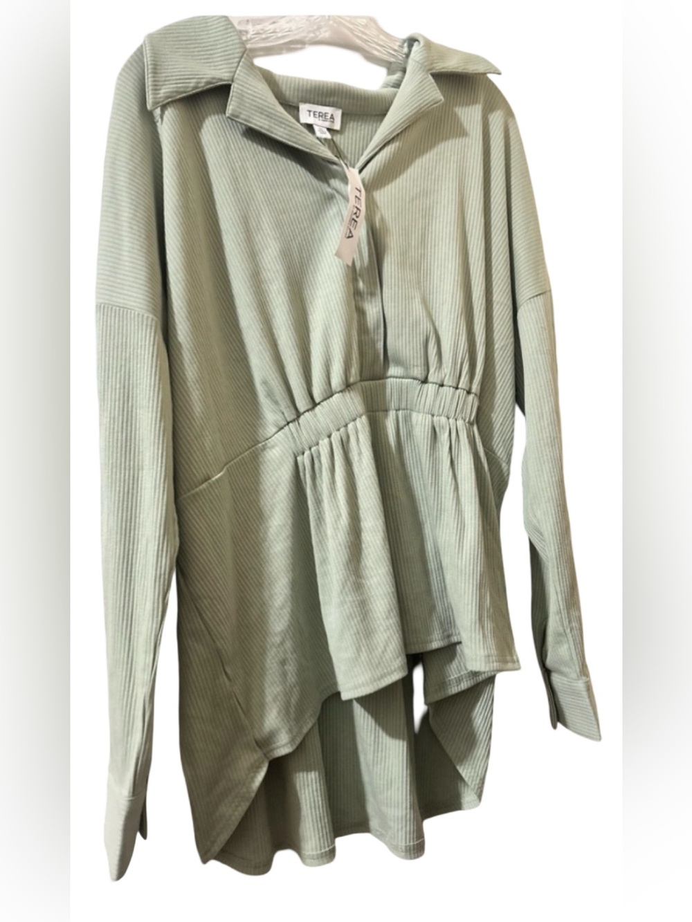 Terea Zoe Light Green Oversized Shirt Women’s Long Sleeve Cinched Waist NWT